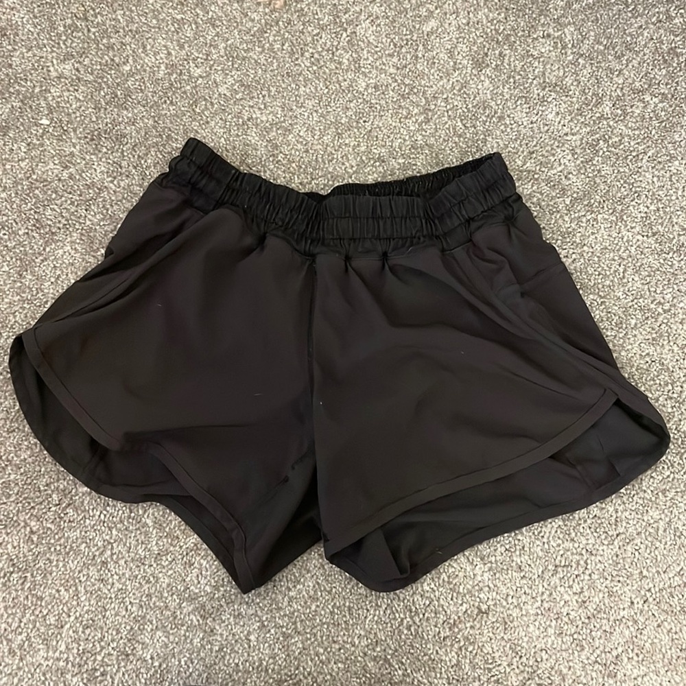 Lulu lemon track that short 4’